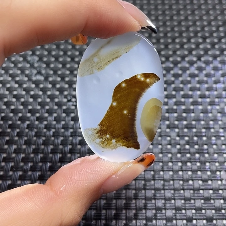 未镶嵌颈饰玛瑙/玉髓猎**哥