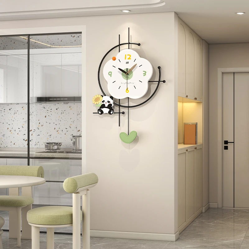 新款熊猫时尚艺术创意花朵熊猫客厅钟表新款大气上档次家用时钟