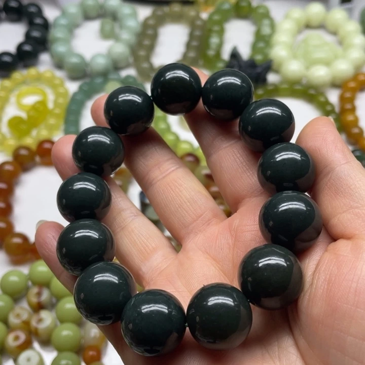 和田玉手串未镶嵌