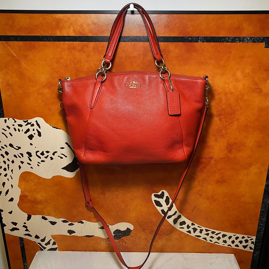 95新 COACH/蔻驰 9761斜挎包