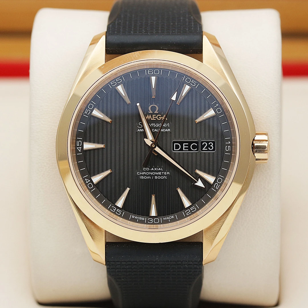 99新 Omega/欧米茄 海马系列18K红金43mm自动机械男表