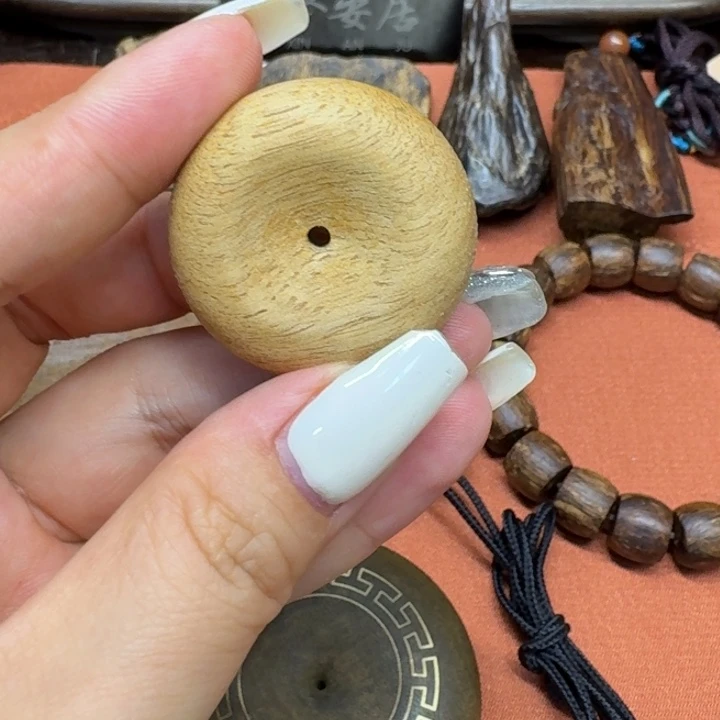 大叶紫檀（黑酸枝木类）