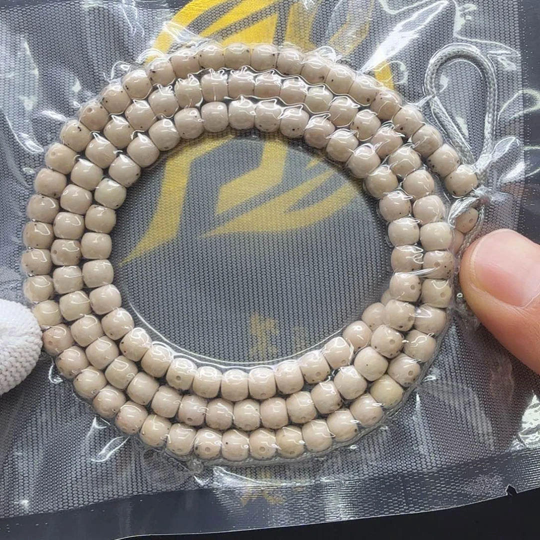 吊坠星月菩提17一物一图冰白大眼睛通体6左右108