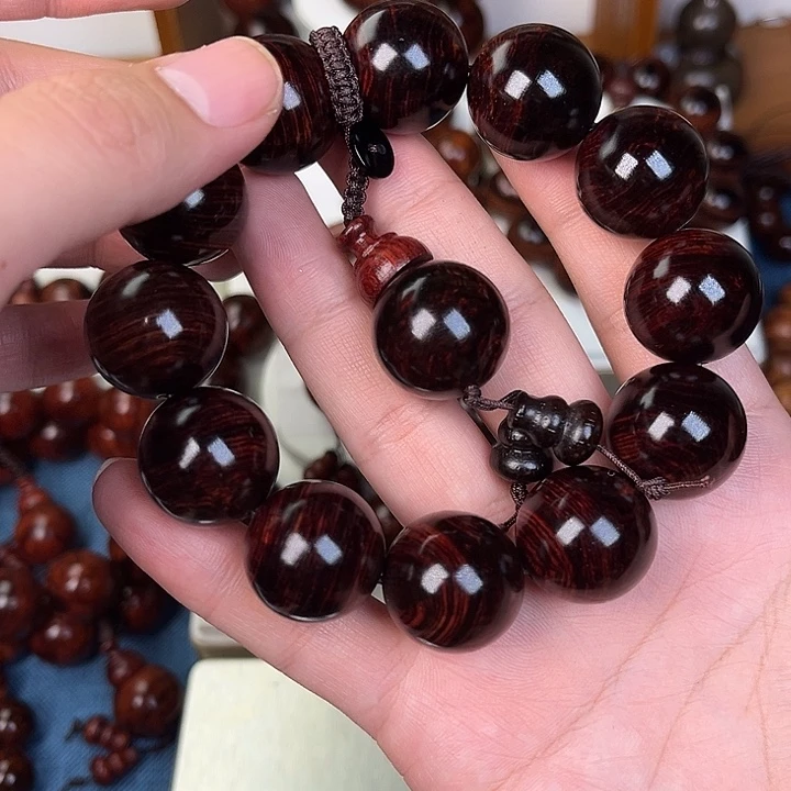 斯***。花梨木类2.0规格黄花梨