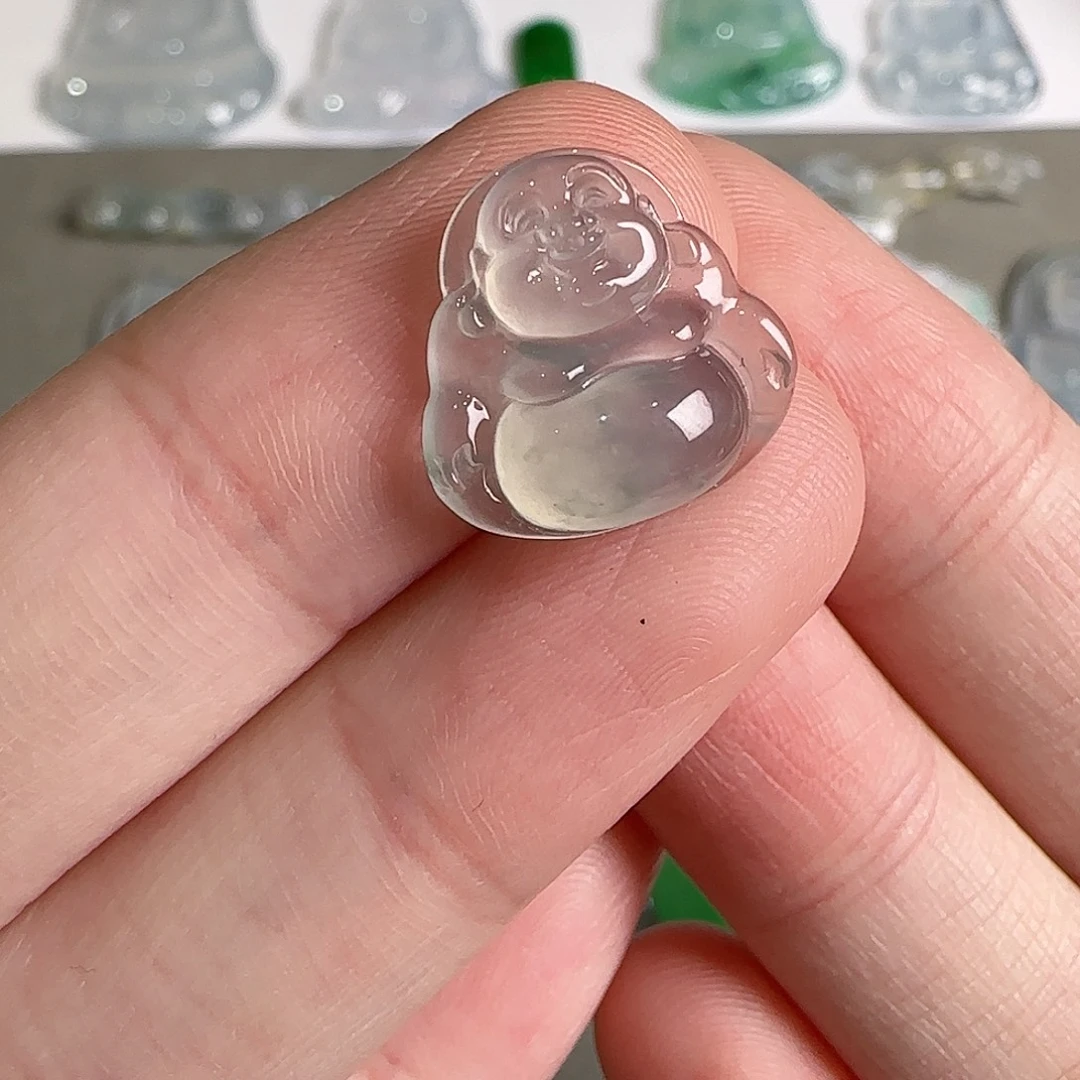 翡翠未镶嵌颈饰