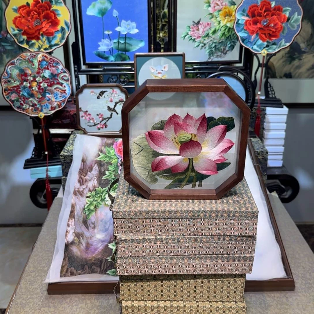 刺绣刺绣工艺精湛