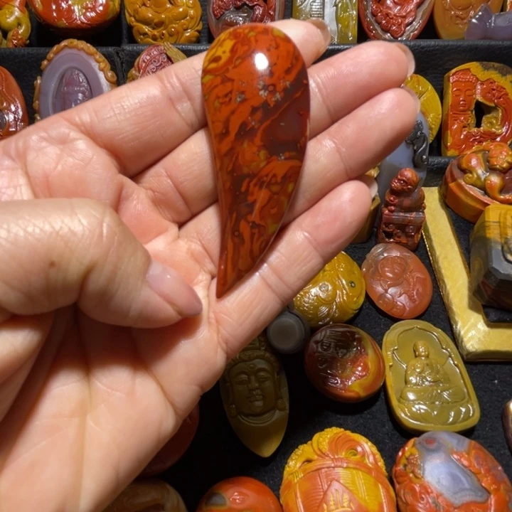 玛瑙/玉髓未镶嵌颈饰