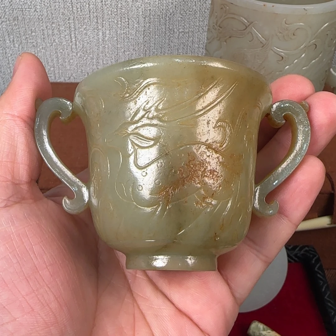 丹***9非常精美的脖挂件