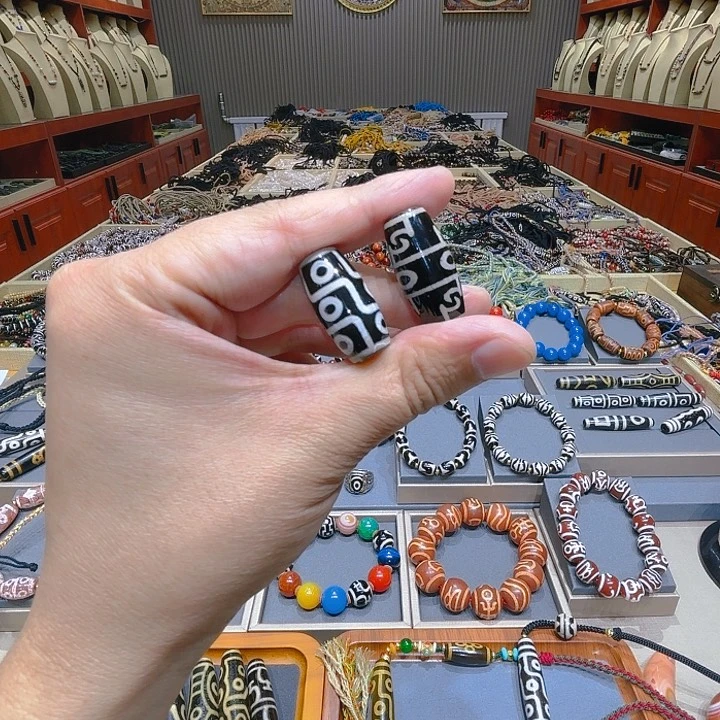 未镶嵌玛瑙/玉髓珠宝奇石