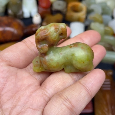 蛇纹石玉未镶嵌颈饰91