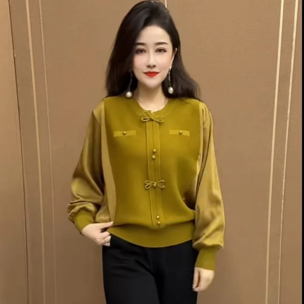 新款2025宽松打底衫女套头圆领上衣中年妈妈纯色百搭通勤长袖毛衣