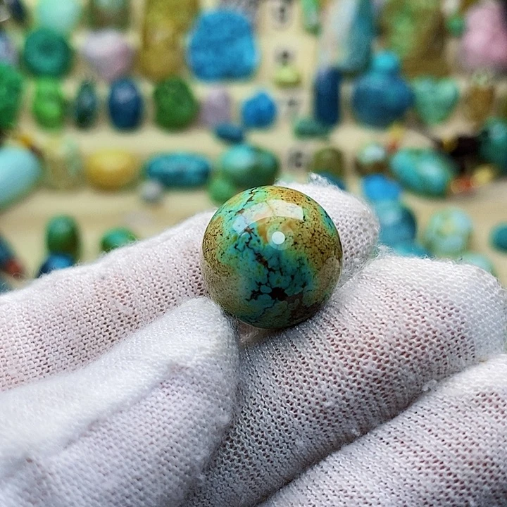 绿松石未镶嵌配饰   雄*