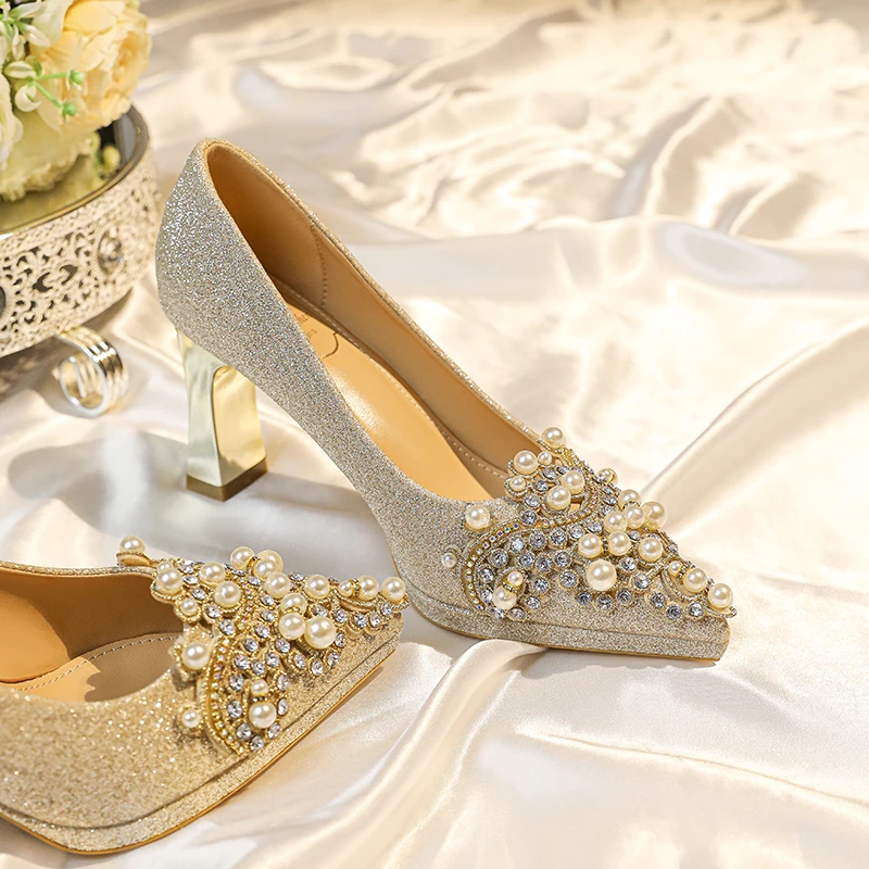 法式珍珠水钻婚鞋女防水台秀禾婚纱两穿伴娘订婚不累脚粗高跟单鞋