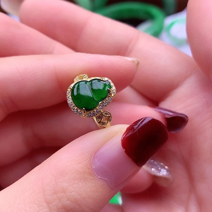 翡翠颈饰银S925镶嵌翡翠