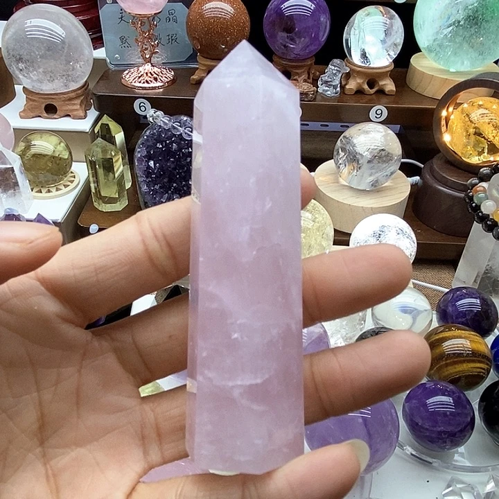 水晶摆件未镶嵌天然粉水晶柱