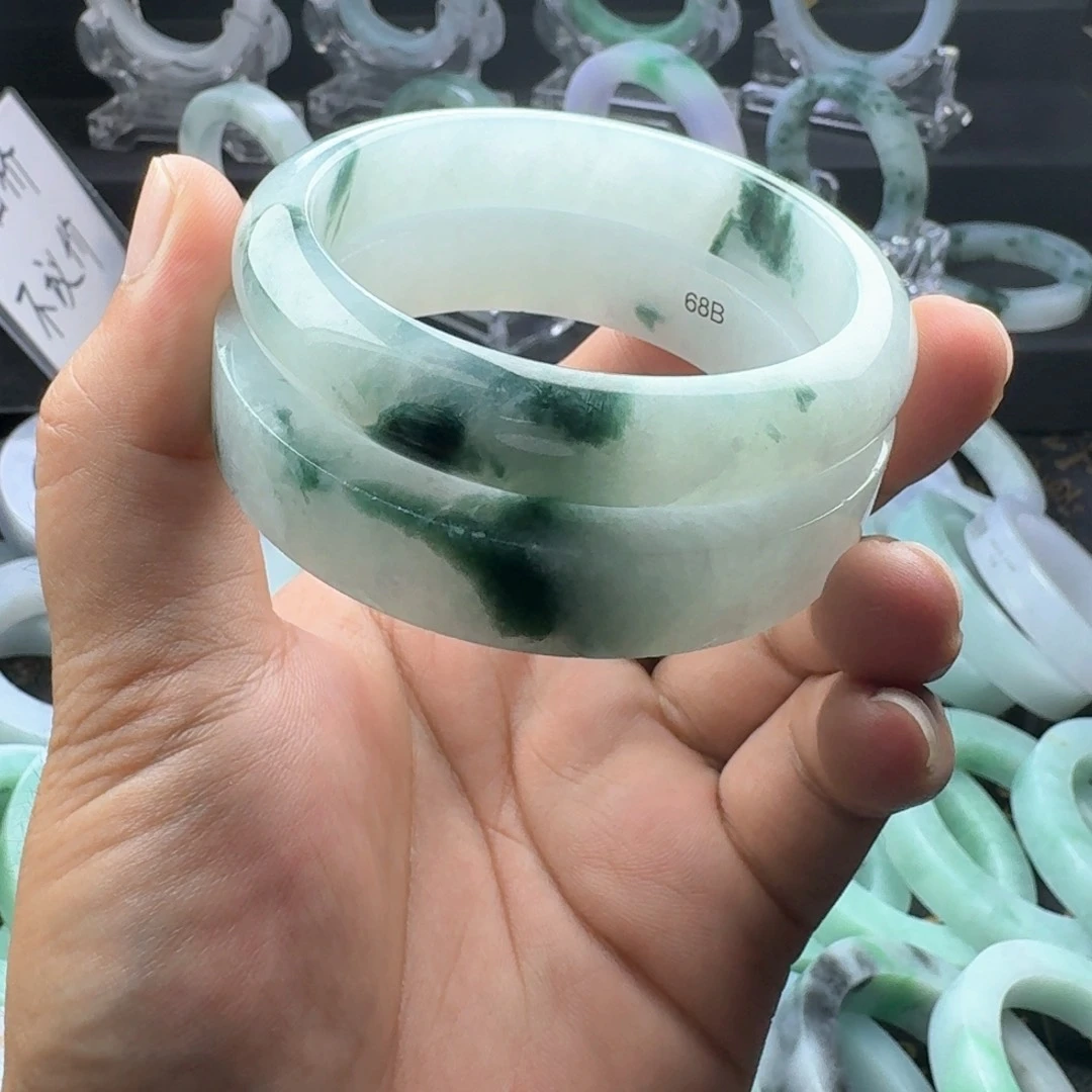 未镶嵌手镯定制翡翠白冰冰飘花