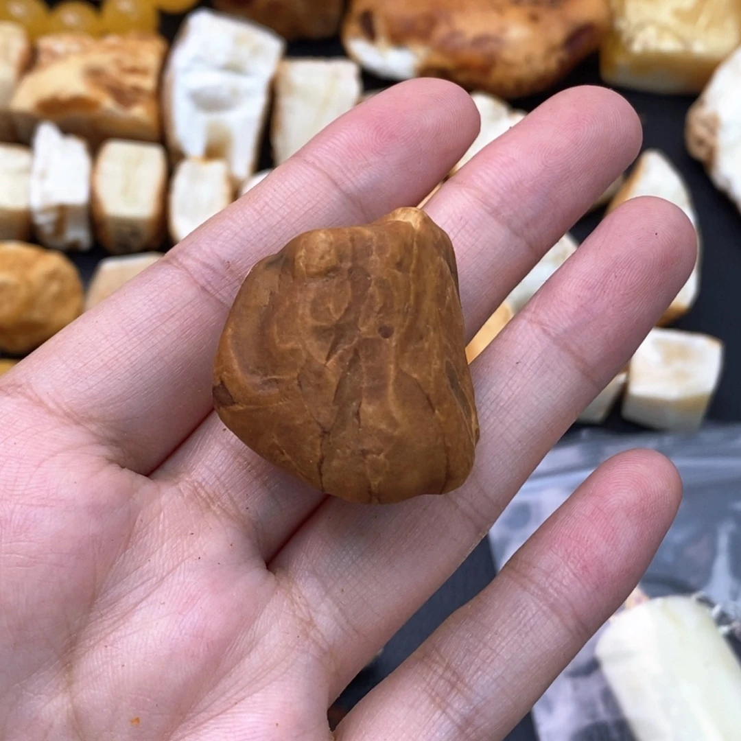 定制琥珀未镶嵌?***?蜜蜡