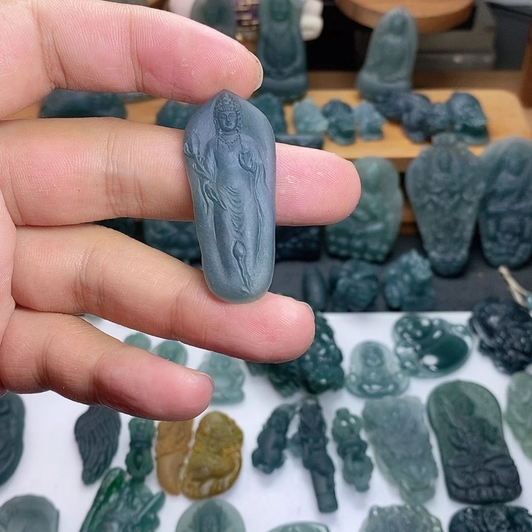 定制翡翠未镶嵌观音