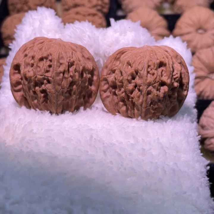 甘***万吊坠文玩核桃40磨盘