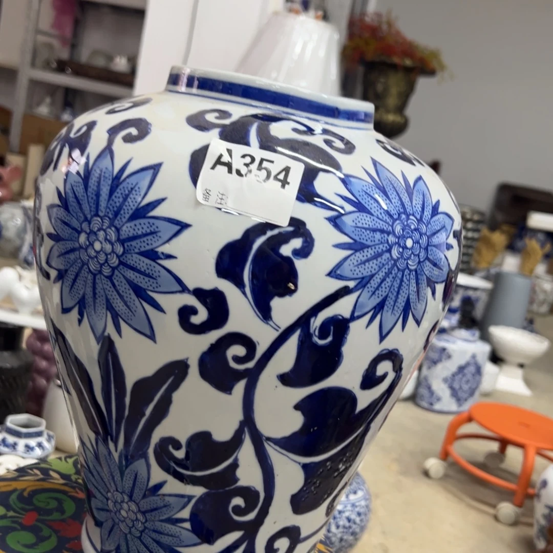 微瑕青花瓷器值得厚爱