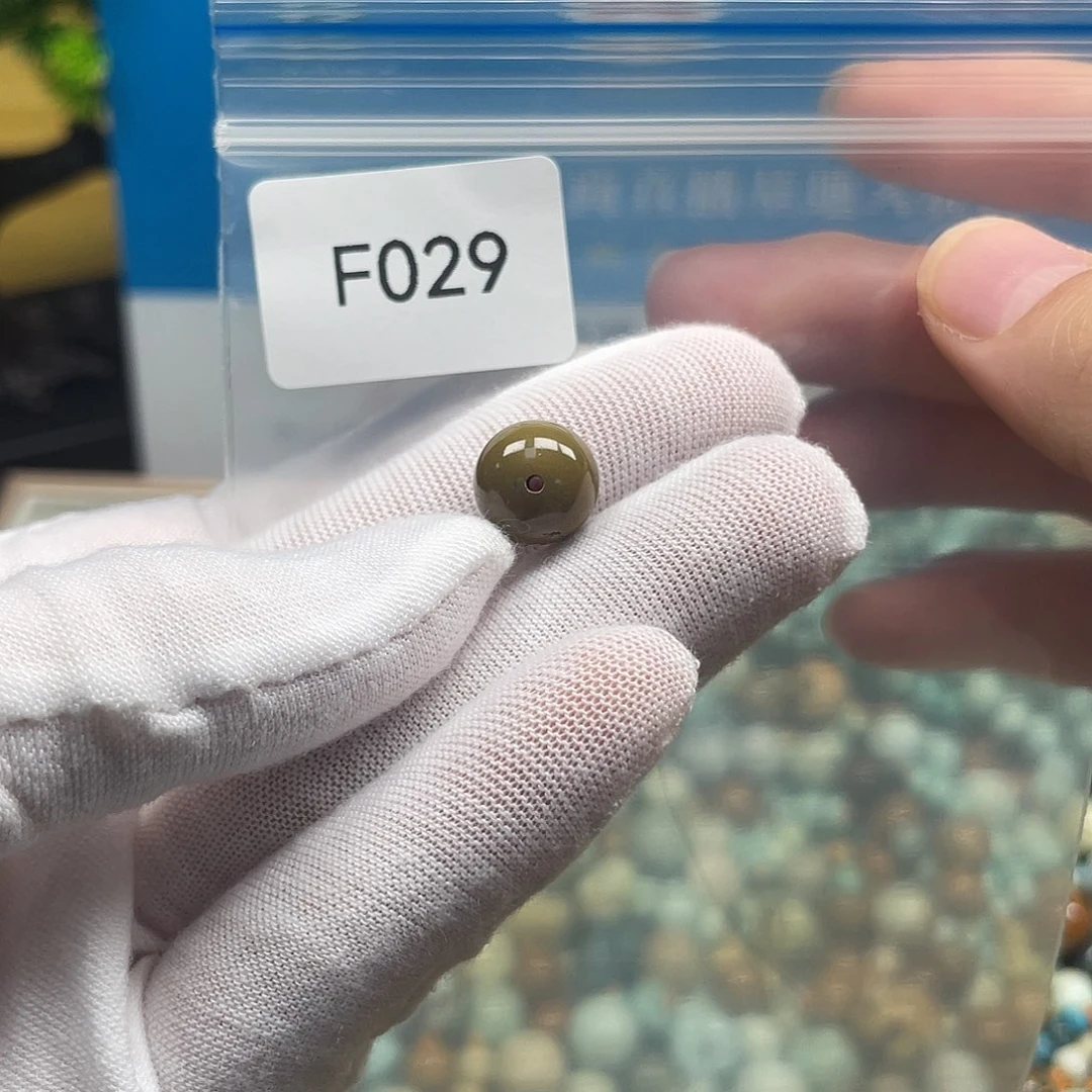 南红玛瑙未镶嵌珠宝奇石