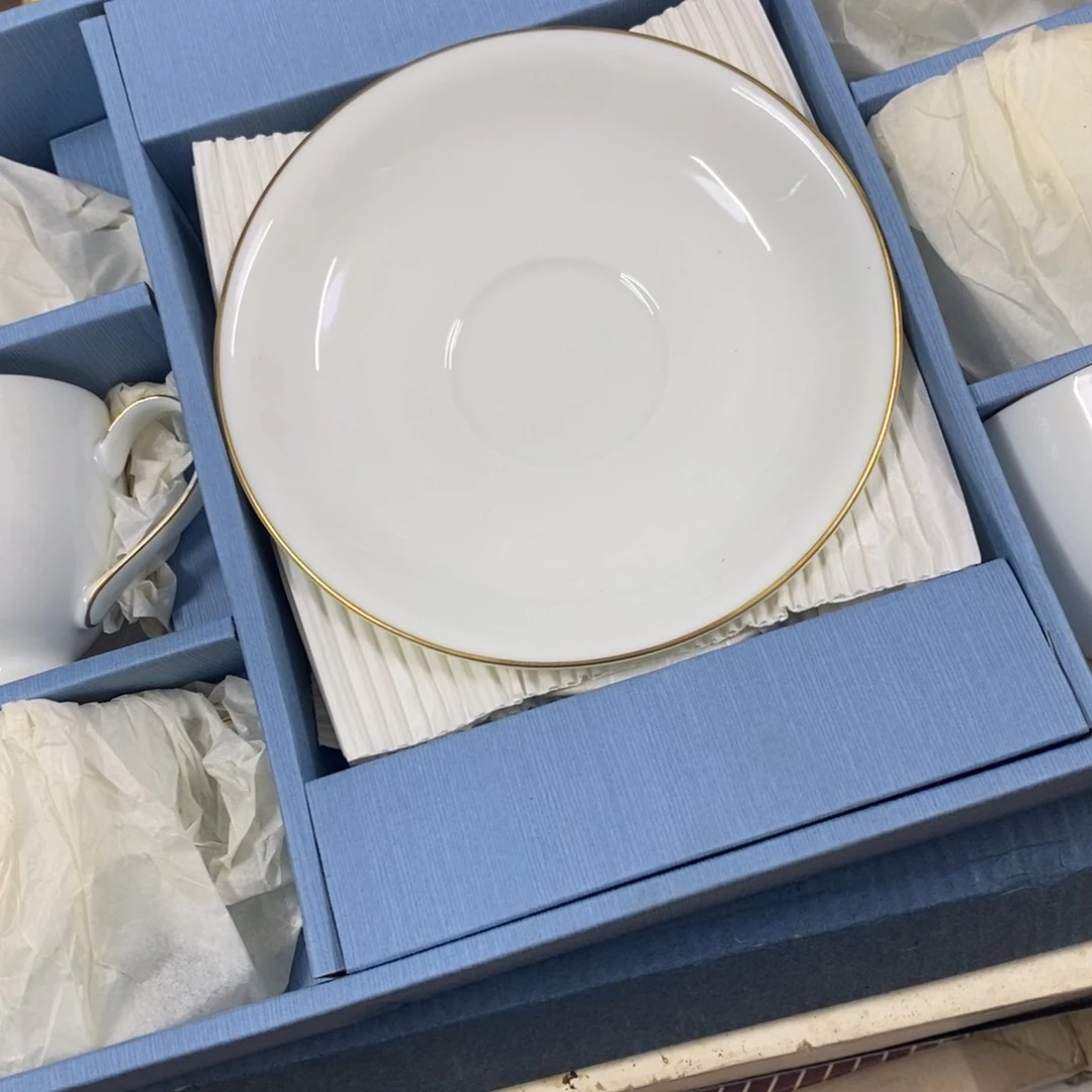 瓷片一****椒瓷器等你来的时候