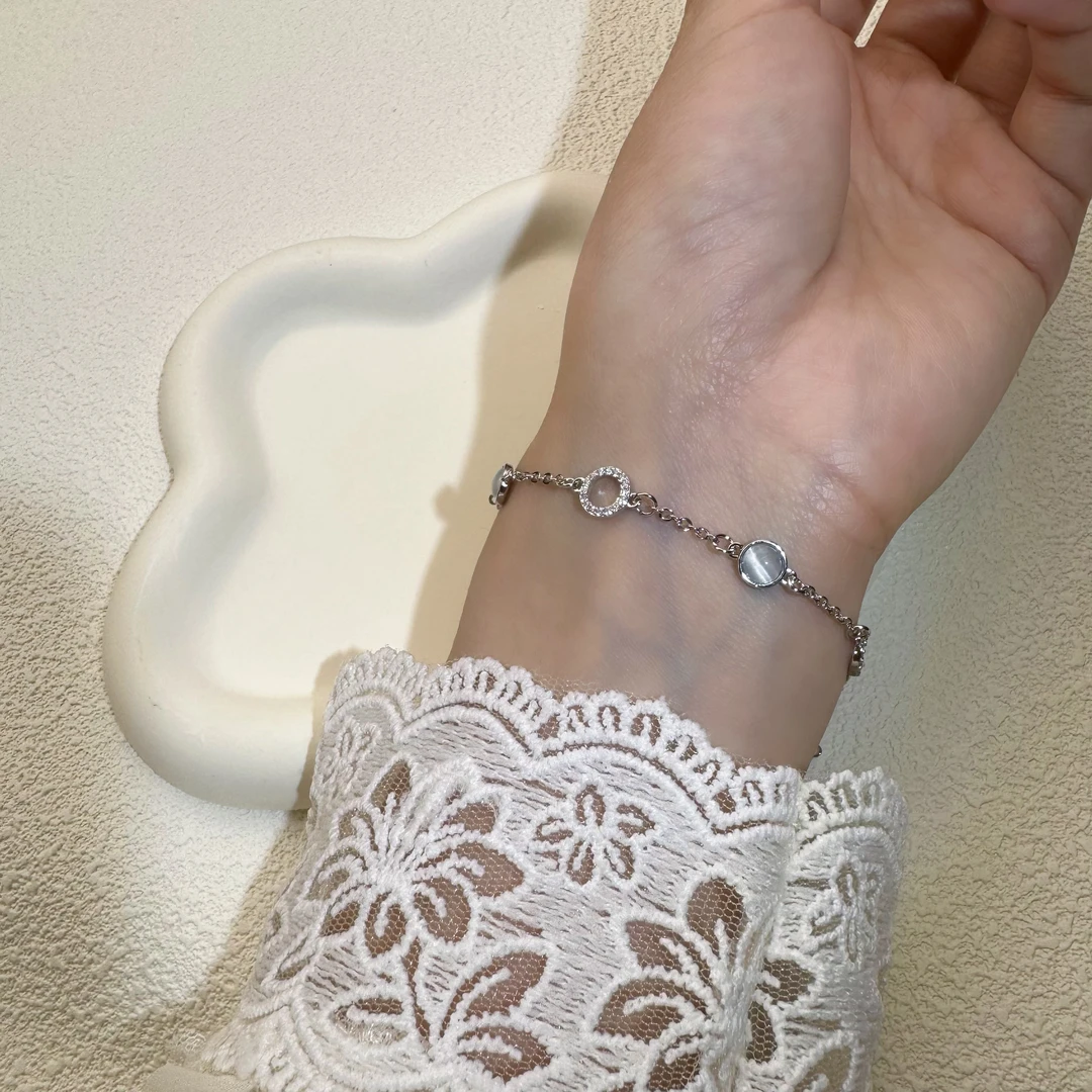 合金锆石手链 微镶猫眼石手链 轻奢小众精致高级感可调节抽拉手饰