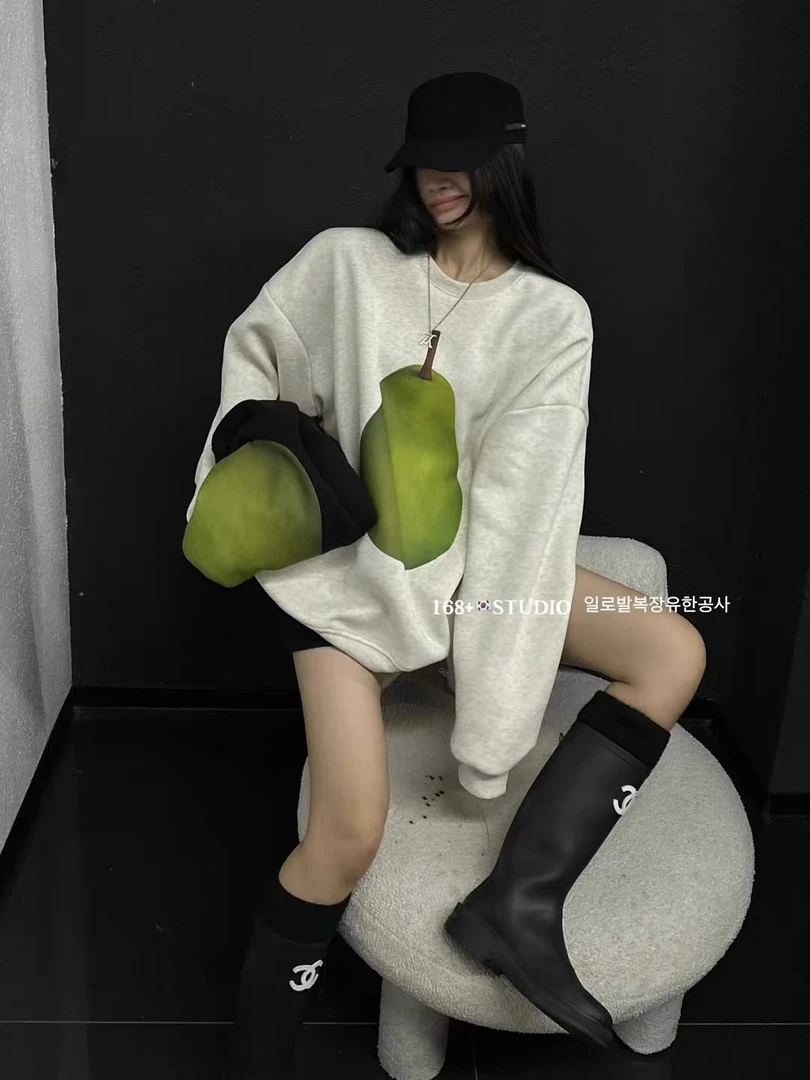 松弛感圆领长袖鸭梨大印花卫衣秋季新款慵懒风宽松显瘦上衣