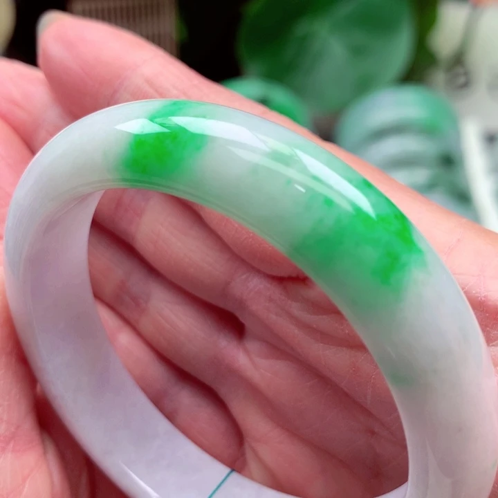 翡翠未镶嵌手镯天然翡翠手镯