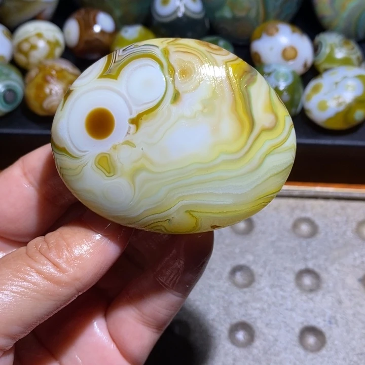 未镶嵌玛瑙/玉髓珠宝半成品100