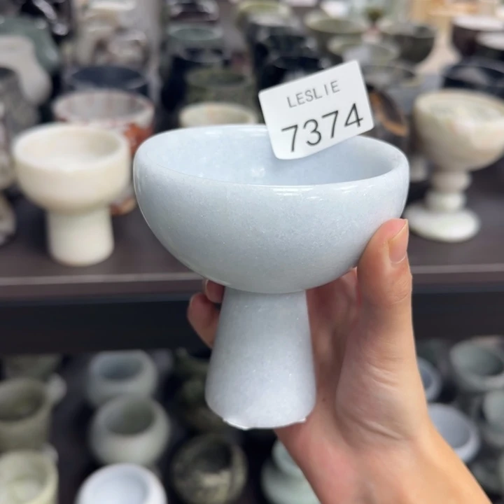 X374.        罐蜡。 味道自选