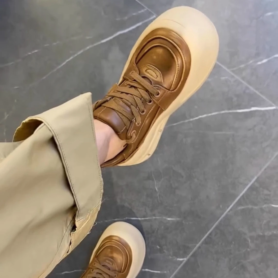 欧货时尚娃娃头系带甜酷风厚底松糕小白鞋珠光面包鞋大头面包鞋女