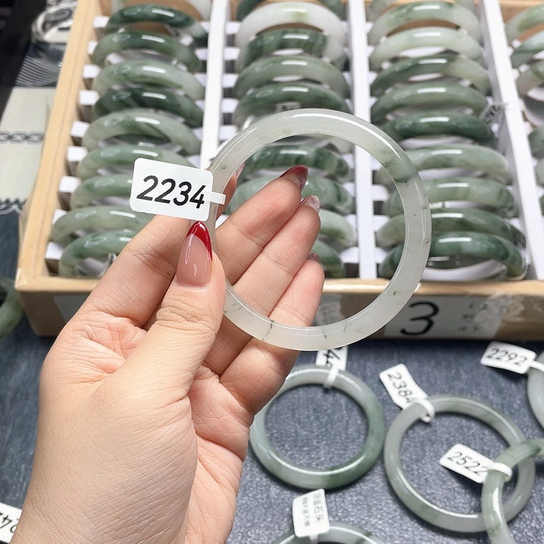 石英质玉未镶嵌手镯2234