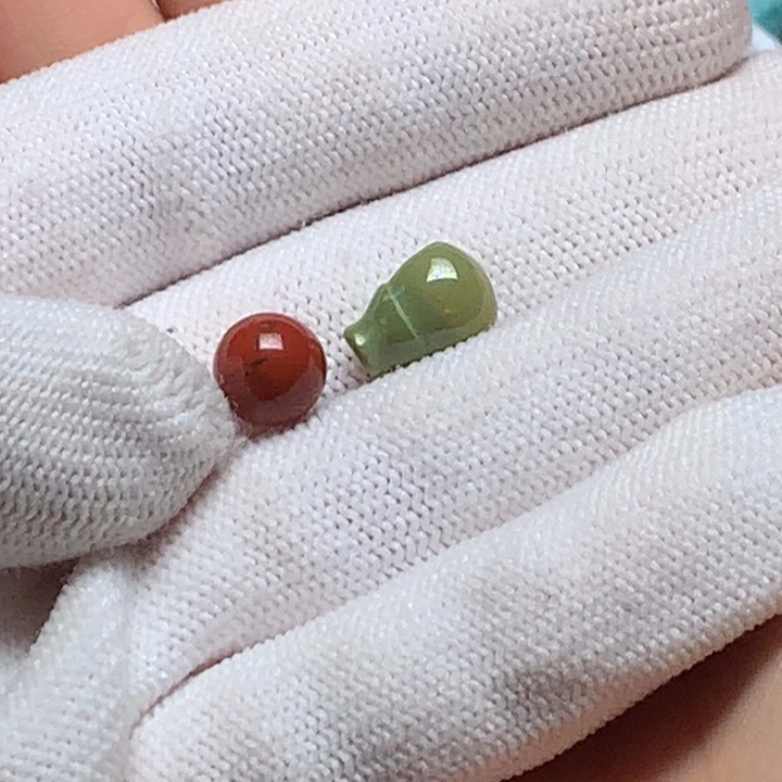 南红玛瑙未镶嵌珠宝奇石