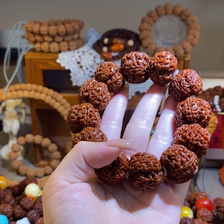 G***g金刚菩提手串265玉华满肉一物