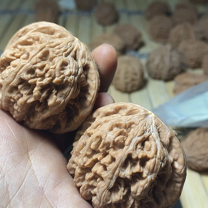 ཌ***ད吊坠文玩核桃大粗筋