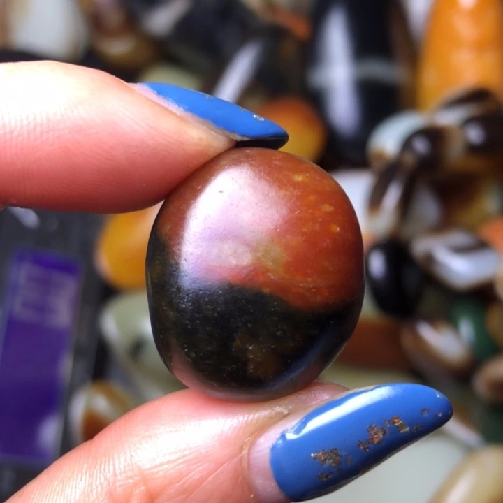 和田玉未镶嵌珠宝奇石