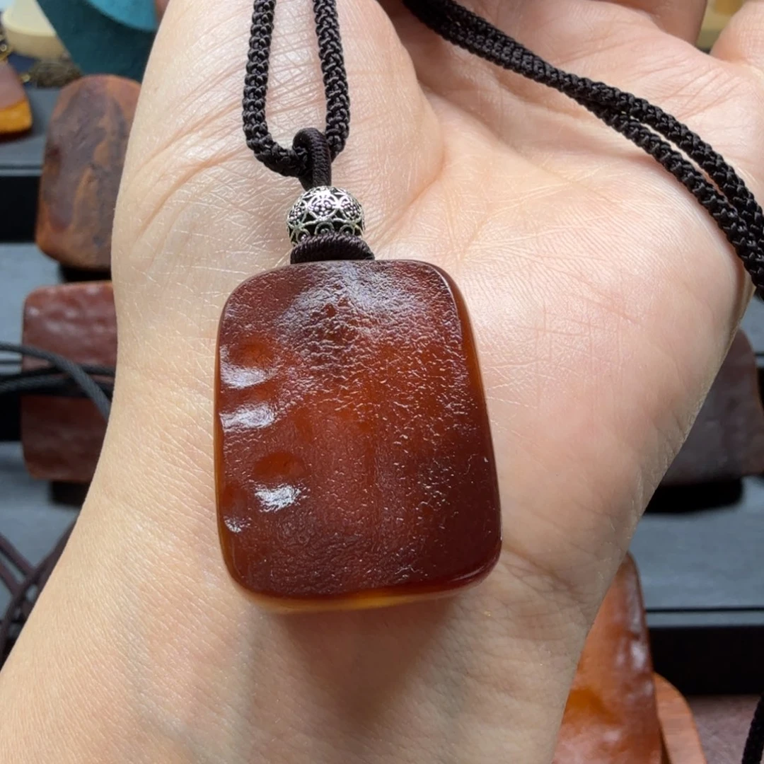 琥珀吊坠(赠链)未镶嵌