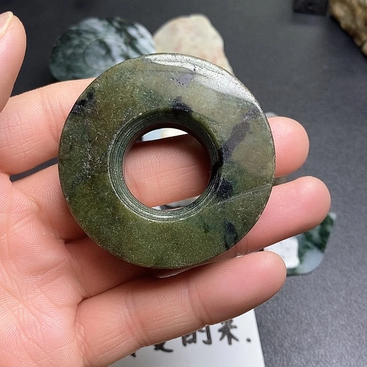 翡翠未镶嵌颈饰天然翡翠7