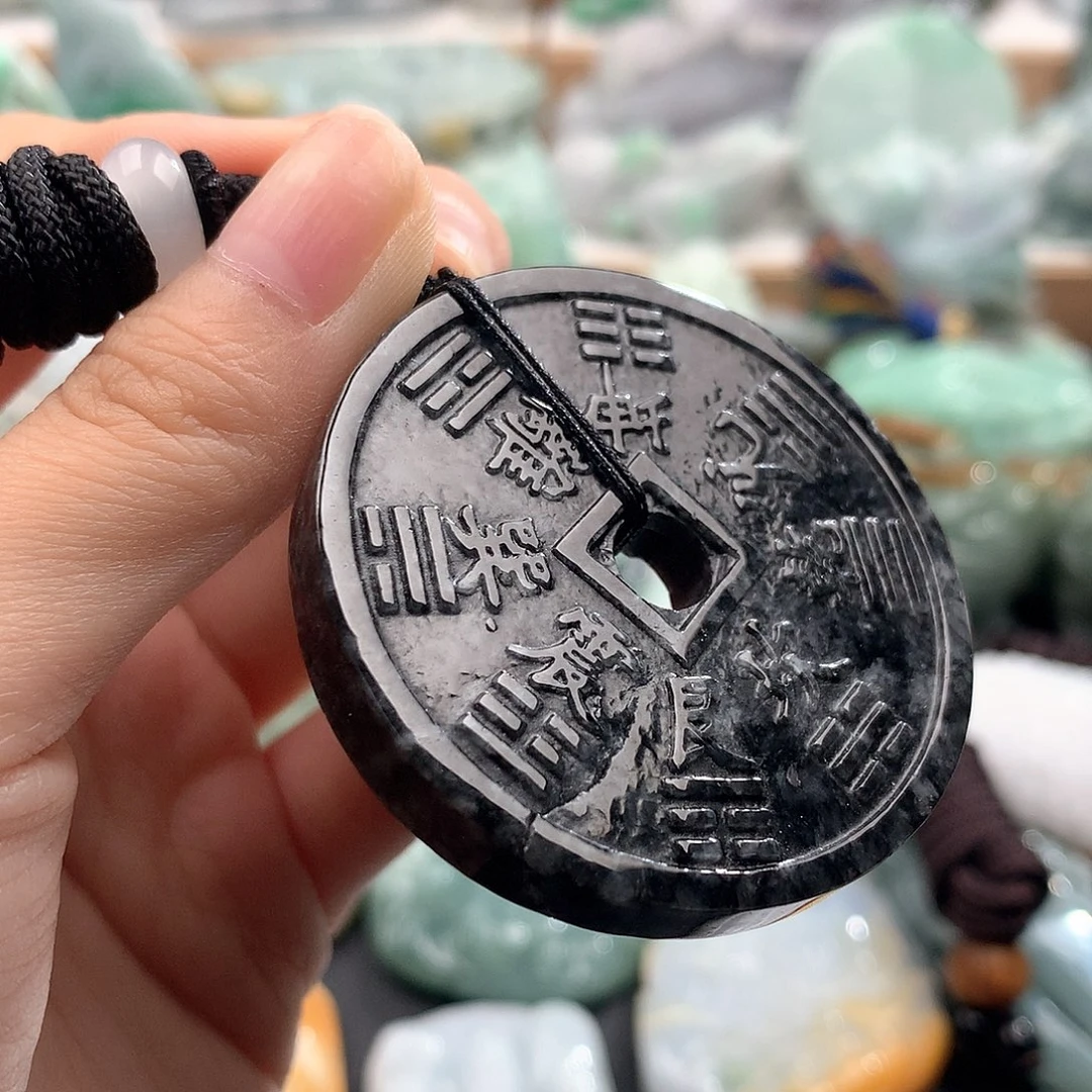 吊坠(不含链)未镶嵌翡翠