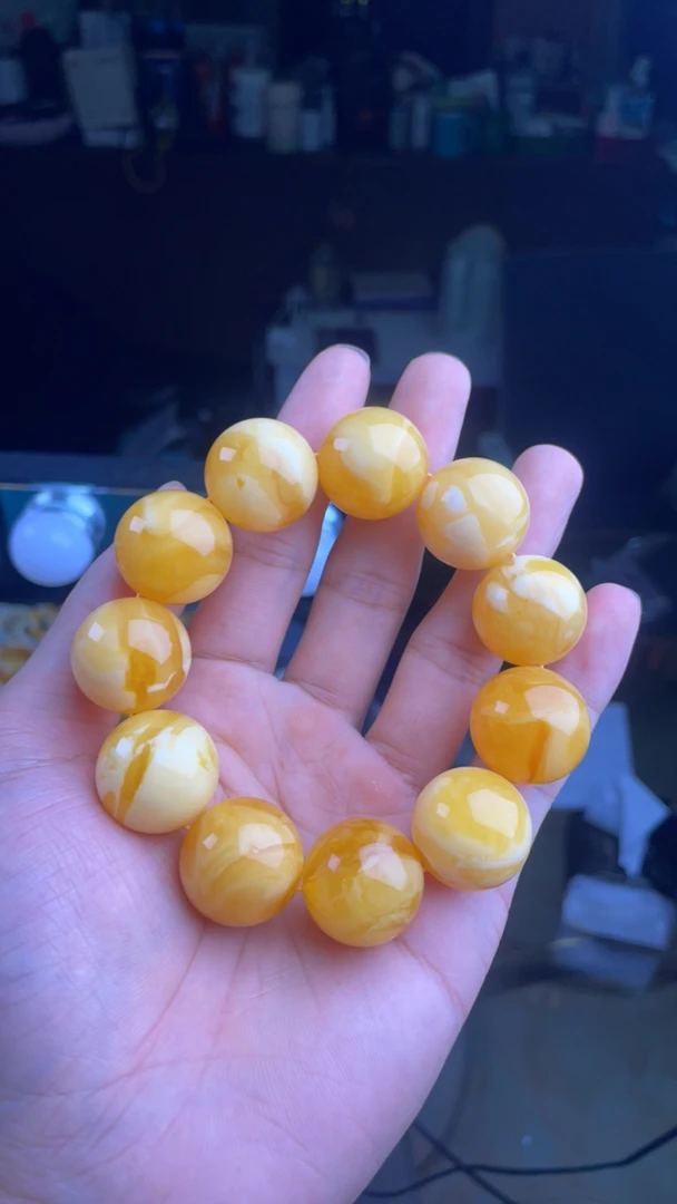 蜜蜡手串未镶嵌.