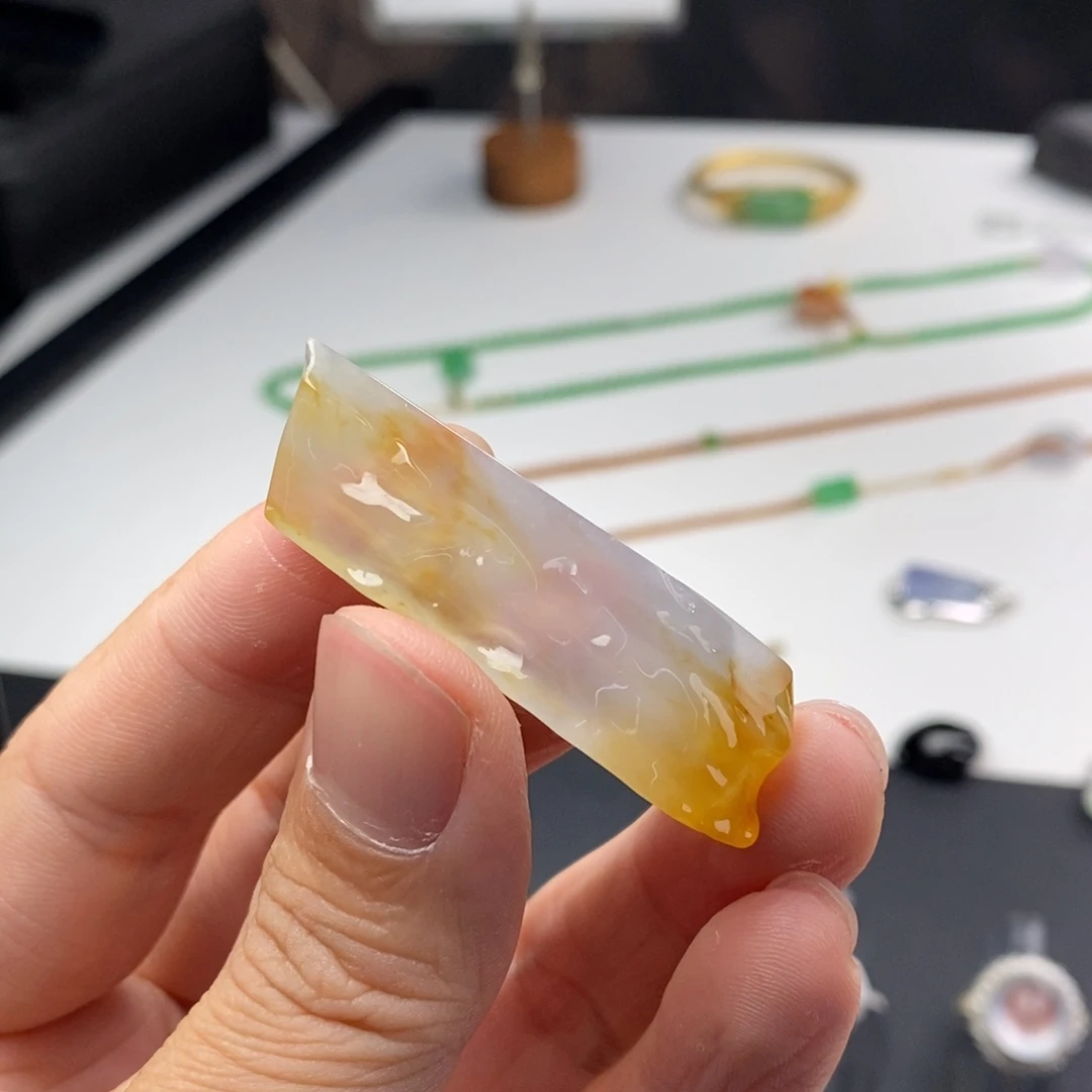 定制翡翠未镶嵌包工