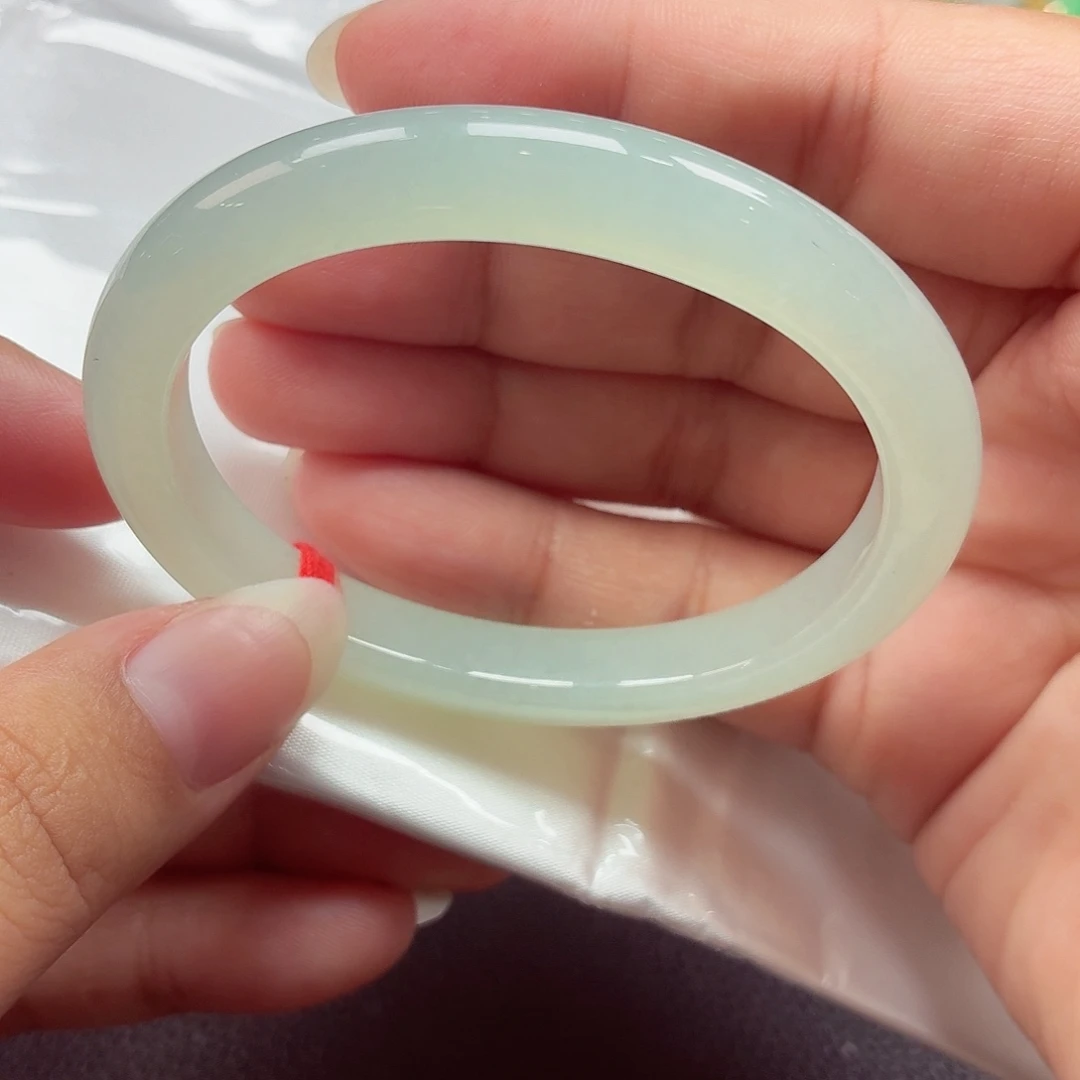 翡翠未镶嵌手镯（贵妃镯）天然缅甸A货翡翠