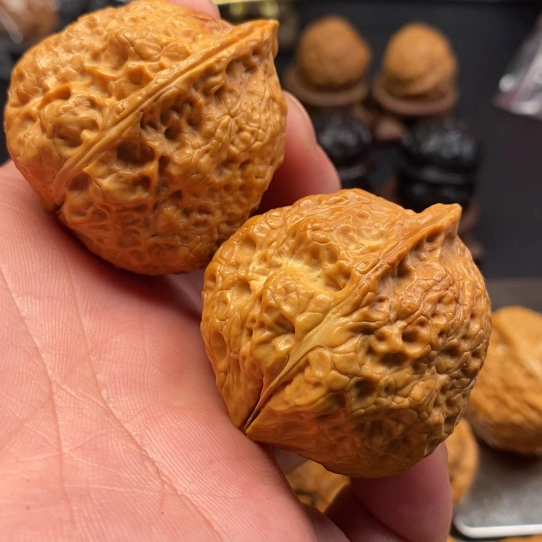 把件文玩核桃燕尾金蝉