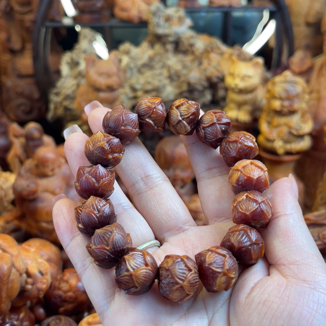 松木（琥珀木）其他微瑕莲花手串