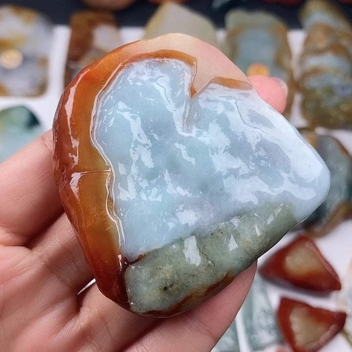 颈饰未镶嵌翡翠天然
