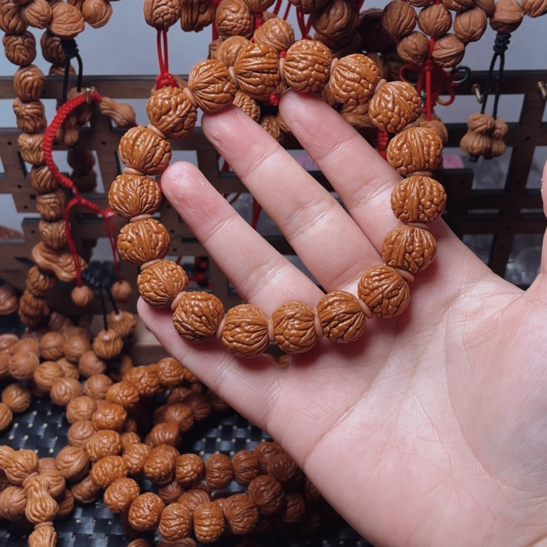木质类龙纹桃枭手串