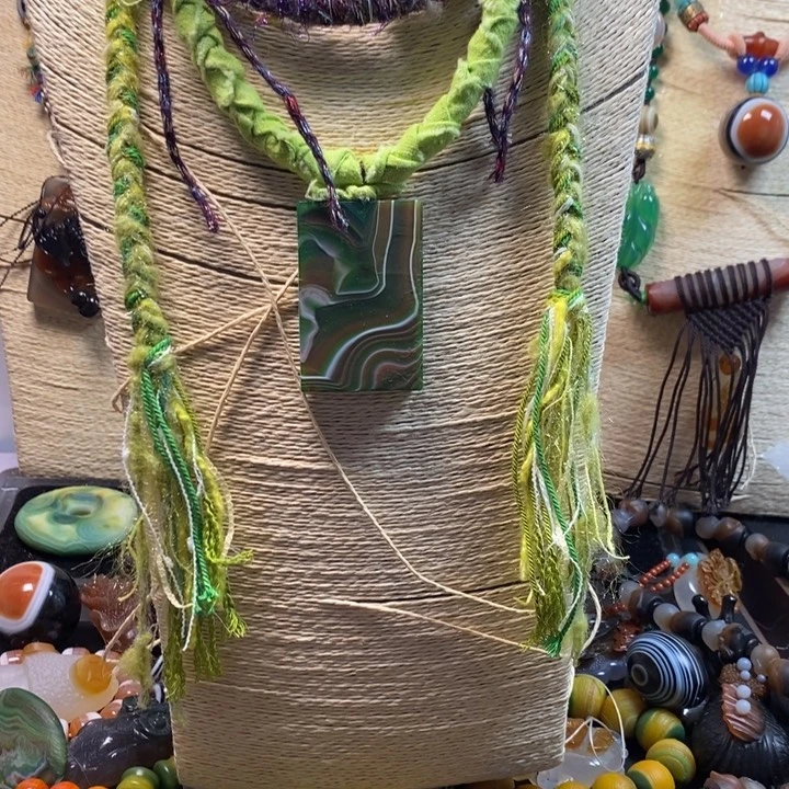 玛瑙/玉髓未镶嵌颈饰