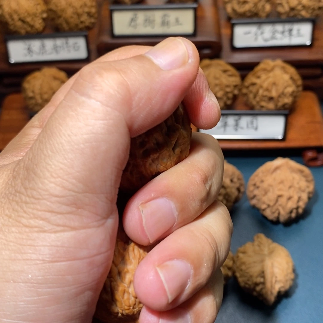 h***4吊坠文玩核桃核桃