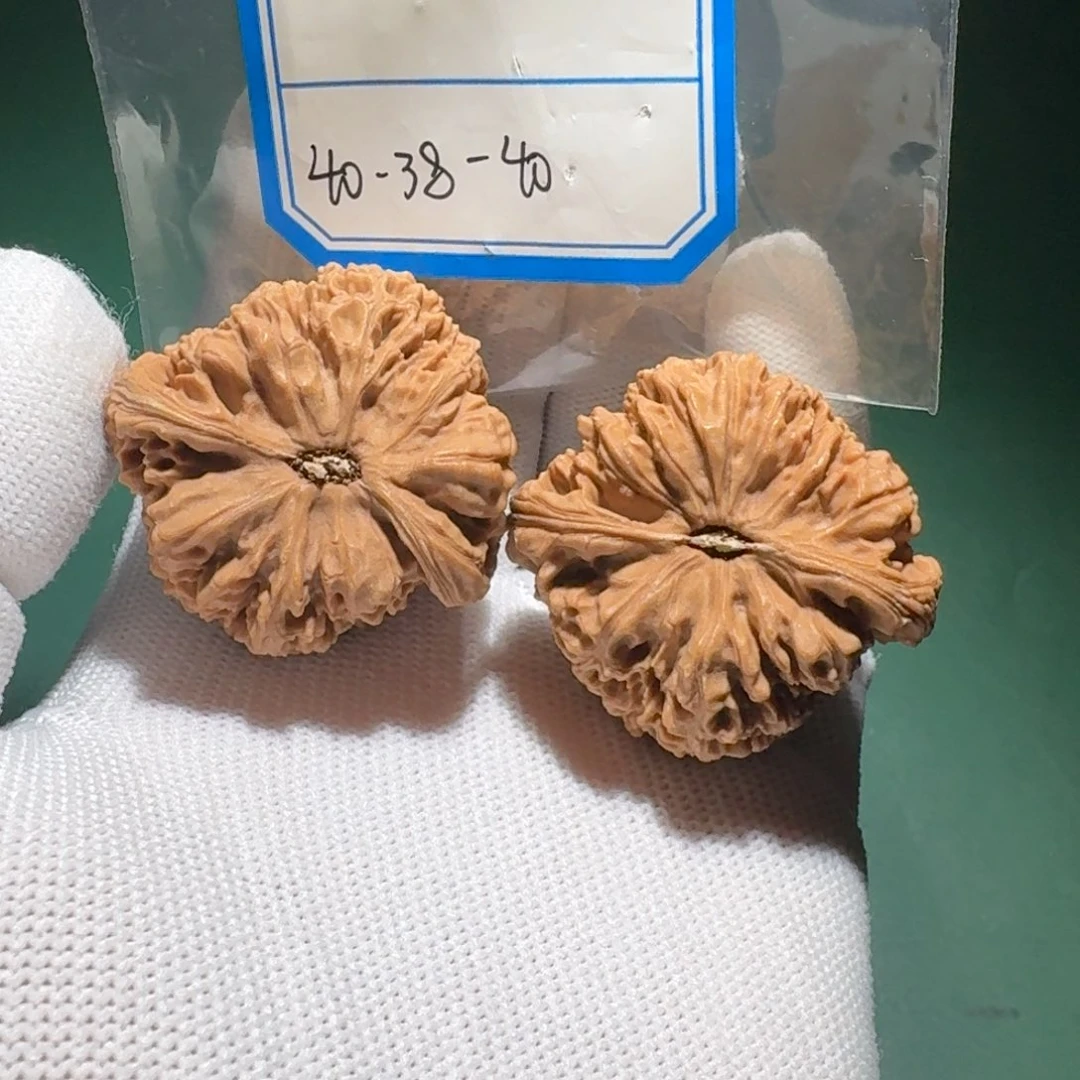 吊坠文玩核桃21号满留疤